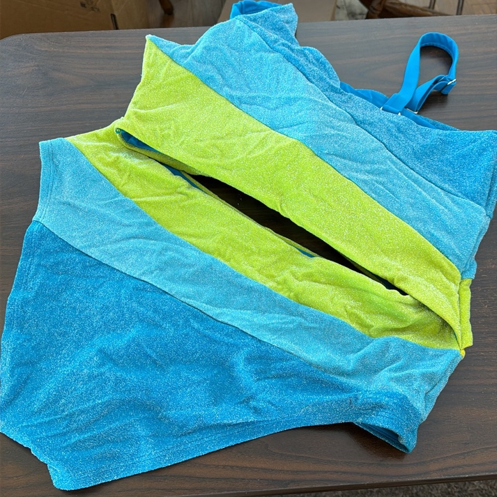 One Shoulder CutOut Sparkle Colorblock One Piece Plus Size 24 
Swimsuits For All - Picture 4 of 4